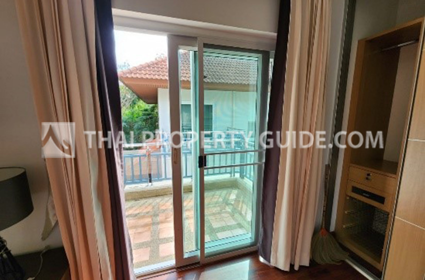 House with Shared Pool in Nichada Thani 